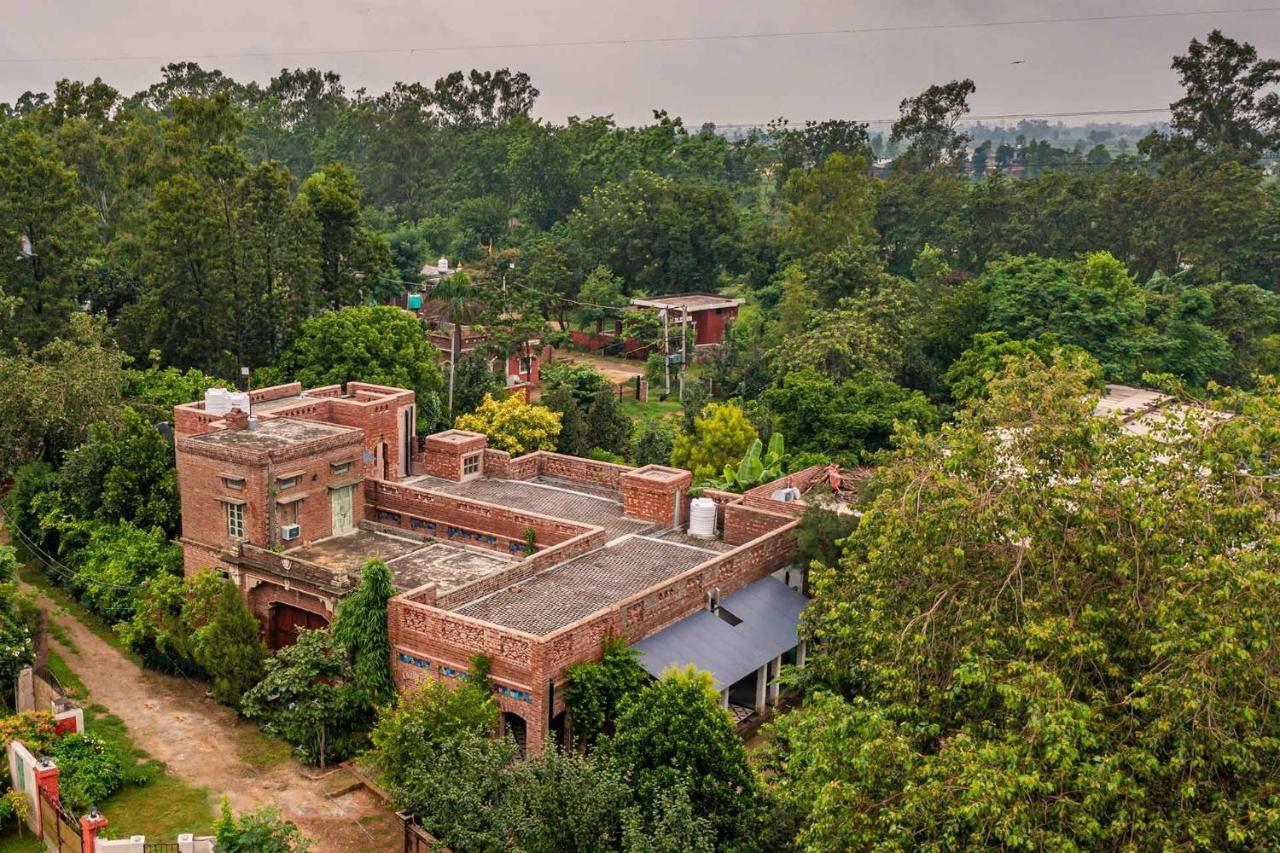 Stayvista'S Peepal Haveli - Rustic Kothi With Terrace, Breathtaking View & Bonfire Narainpur  Exterior photo